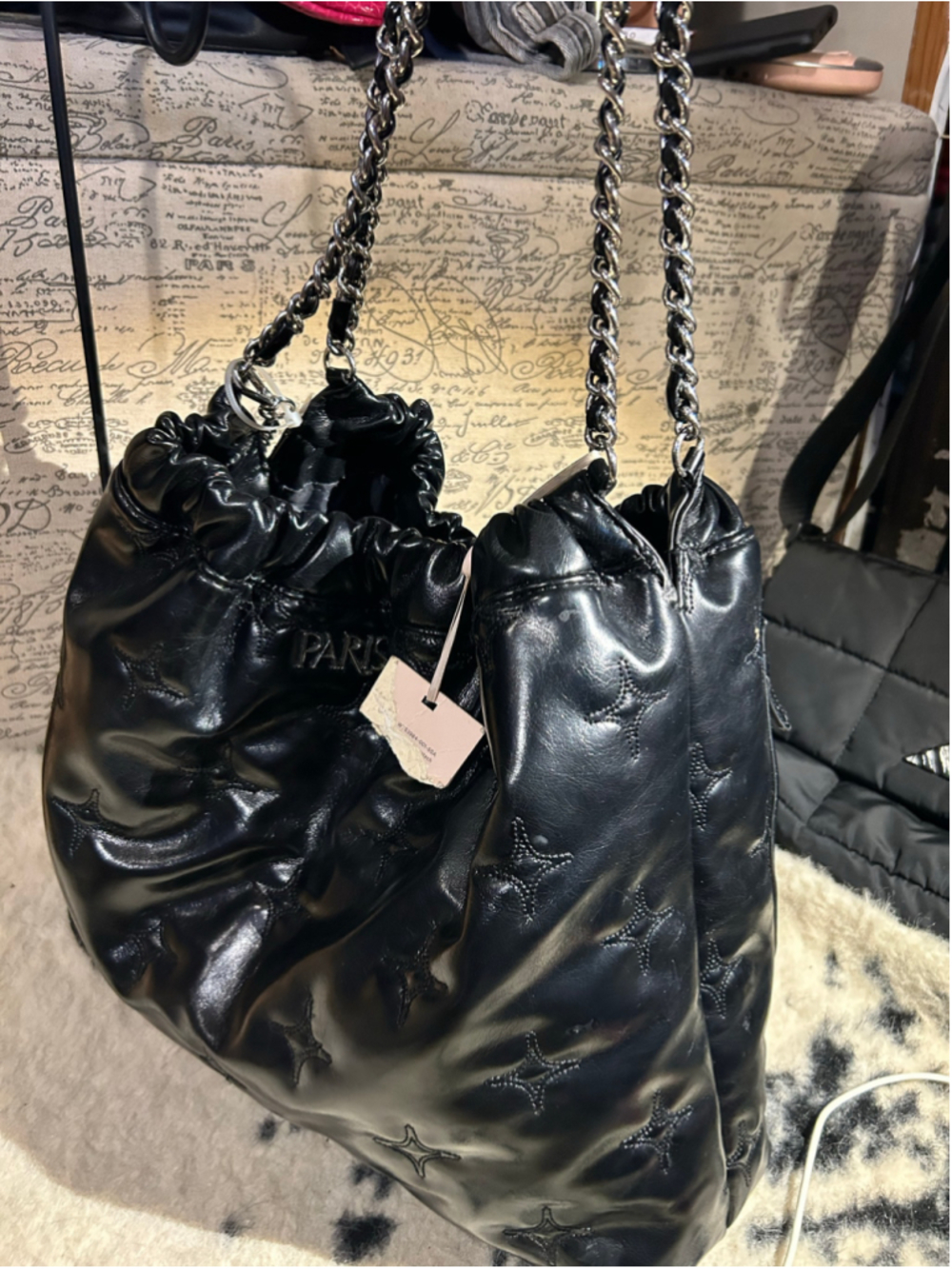 Women's Paris Hilton Black Shoulder Bag One Size - Picture 2 of 8